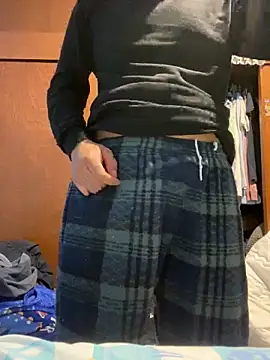 zzagreo online show from October 3, 2025, 7:10 am