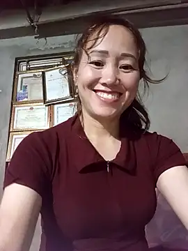 Snapshot of Fienjr chatting on October 1, 2025, 10:30 am Fienjr online show from October 1, 2025, 10:30 am