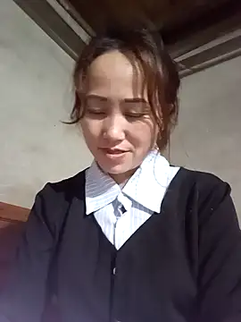 Snapshot of Fienjr chatting on October 9, 2025, 10:38 am Fienjr online show from October 9, 2025, 10:38 am