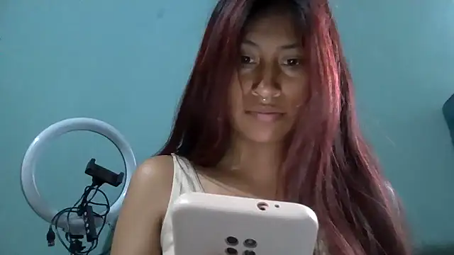 Snapshot of Pocahontas_tw chatting on October 26, 2025, 3:23 pm Pocahontas tw online show from October 26, 2025, 3:23 pm