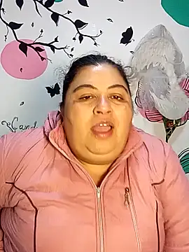 curvy diva  online show from November 8, 2025, 10:08 am