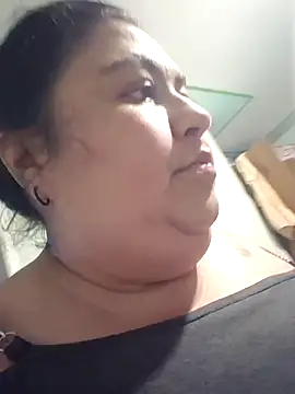 curvy diva  online show from November 30, 2025, 12:22 am