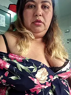 Snapshot of curvy_diva_ chatting on October 23, 2025, 1:54 pm curvy diva  online show from October 23, 2025, 1:54 pm