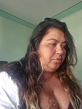 curvy diva  online show from March 14, 2026, 9:43 pm