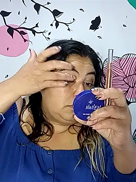 Snapshot of curvy_diva_ chatting on October 6, 2025, 11:11 am curvy diva  online show from October 6, 2025, 11:11 am