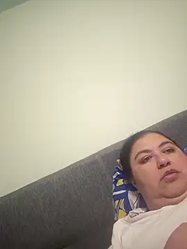 Snapshot of curvy_diva_ chatting on October 2, 2025, 11:30 pm curvy diva  online show from October 2, 2025, 11:30 pm