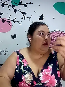 Snapshot of curvy_diva_ chatting on October 3, 2025, 11:34 am curvy diva  online show from October 3, 2025, 11:34 am