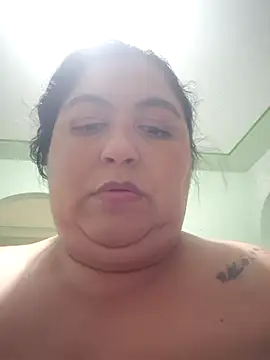 Snapshot of curvy_diva_ chatting on September 25, 2025, 11:22 pm curvy diva  online show from September 25, 2025, 11:22 pm