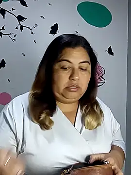 Snapshot of curvy_diva_ chatting on September 18, 2025, 11:13 am curvy diva  online show from September 18, 2025, 11:13 am