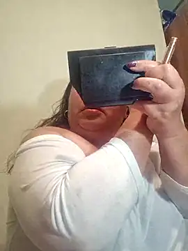 curvy diva  online show from February 16, 2026, 11:09 am