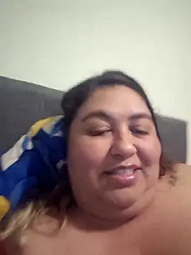 Snapshot of curvy_diva_ chatting on September 30, 2025, 2:06 am curvy diva  online show from September 30, 2025, 2:06 am