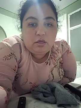 Snapshot of curvy_diva_ chatting on October 14, 2025, 1:06 am curvy diva  online show from October 14, 2025, 1:06 am