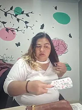 Snapshot of curvy_diva_ chatting on October 2, 2025, 11:13 am curvy diva  online show from October 2, 2025, 11:13 am