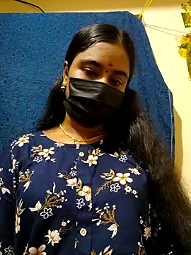 mini-queen online show from April 13, 2026, 4:55 pm