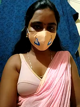 mini-queen online show from September 18, 2025, 6:33 pm