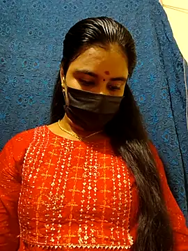 mini-queen online show from April 11, 2026, 6:00 pm