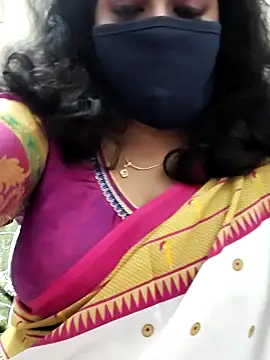 saritha29 online show from October 13, 2025, 4:52 pm