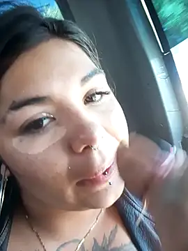 snow belle online show from November 22, 2025, 7:13 pm