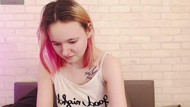 Ericha Stone online show from February 7, 2026, 2:19 am