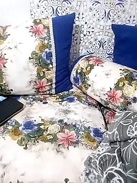 Mayamimi online show from September 12, 2025, 9:03 pm