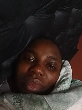 Snapshot of TheSpiceyQueen chatting on February 17, 2026, 5:49 am TheSpiceyQueen online show from February 17, 2026, 5:49 am