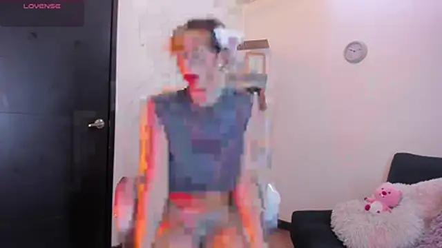 Snapshot of Angeel_of_lust chatting on November 26, 2025, 4:45 am Angeel of lust online show from November 26, 2025, 4:45 am