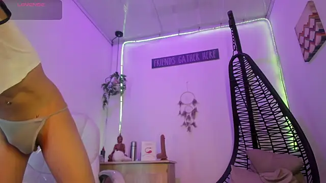 Snapshot of Angeel_of_lust chatting on February 17, 2026, 4:10 am Angeel of lust online show from February 17, 2026, 4:10 am