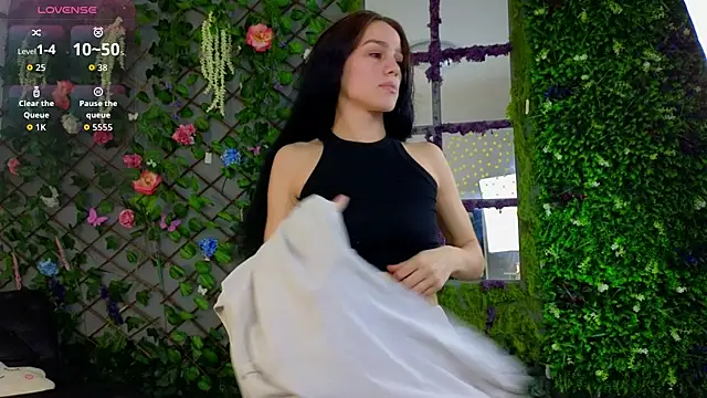 baby nyco online show from October 13, 2025, 5:03 pm