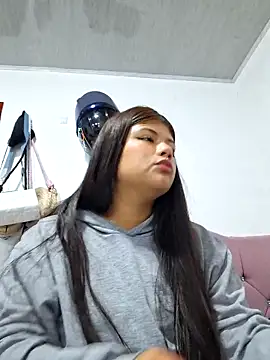 TianaX  online show from September 9, 2025, 9:57 pm