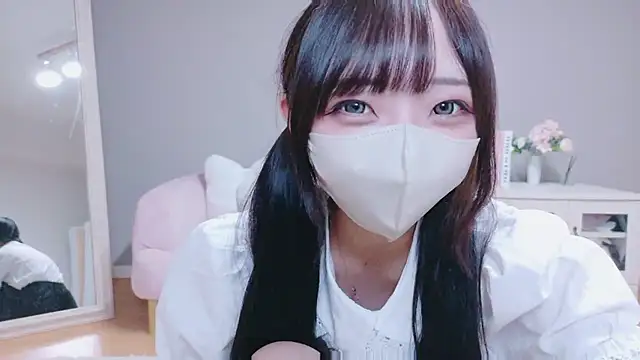 Mashiro-chan online show from September 20, 2025, 7:24 am