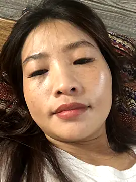 Snapshot of LiLy-0477 chatting on October 12, 2025, 9:32 am LiLy-0477 online show from October 12, 2025, 9:32 am