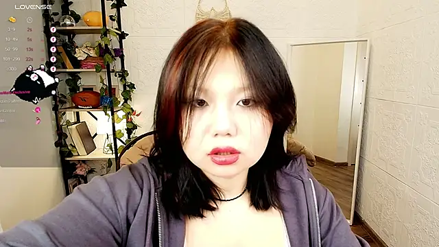 Snapshot of Moana_light chatting on October 4, 2025, 2:13 am Moana light online show from October 4, 2025, 2:13 am