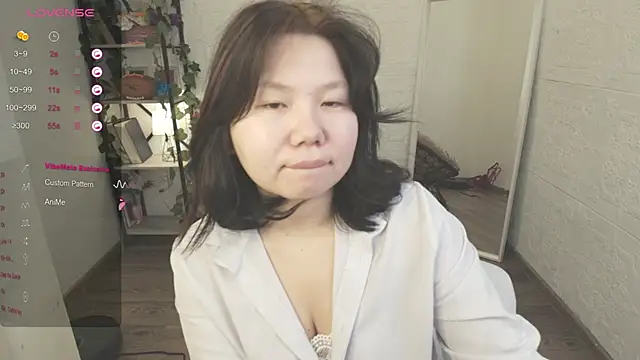 Snapshot of Moana_light chatting on October 14, 2025, 2:23 am Moana light online show from October 14, 2025, 2:23 am