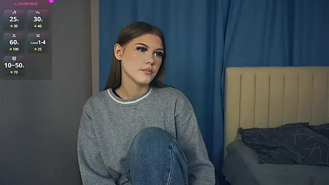 Snapshot of LilyHeupel chatting on October 24, 2025, 7:07 am LilyHeupel online show from October 24, 2025, 7:07 am