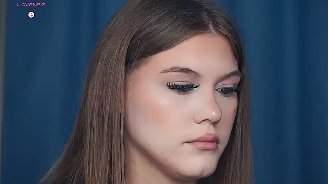 Snapshot of LilyHeupel chatting on September 29, 2025, 6:42 am LilyHeupel online show from September 29, 2025, 6:42 am