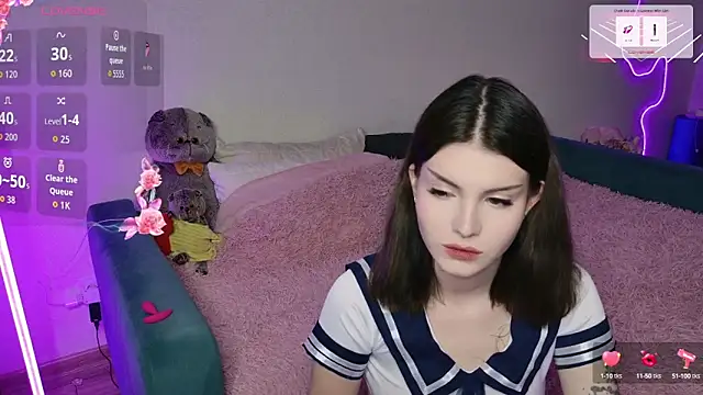 Alice18James online show from October 6, 2025, 5:35 pm