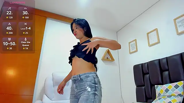 karol bustamante online show from October 9, 2025, 11:55 am