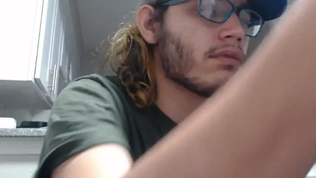 Snapshot of zacthefeetguy chatting on January 13, 2026, 4:00 pm zacthefeetguy online show from January 13, 2026, 4:00 pm