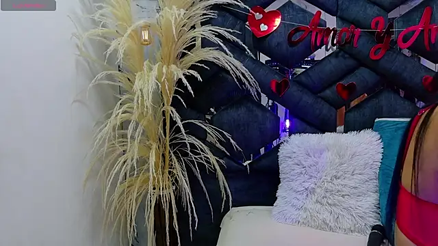 Snapshot of Madison_03 chatting on September 19, 2025, 5:55 am Madison 03 online show from September 19, 2025, 5:55 am