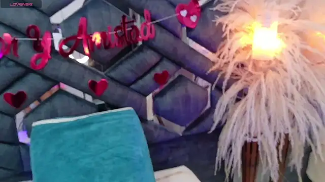 Snapshot of Madison_03 chatting on September 23, 2025, 5:36 am Madison 03 online show from September 23, 2025, 5:36 am