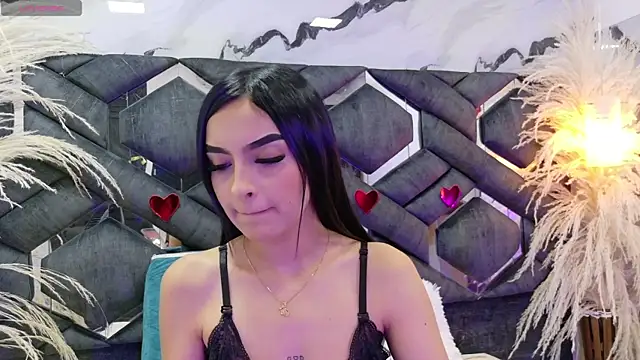 Snapshot of Madison_03 chatting on September 25, 2025, 5:35 am Madison 03 online show from September 25, 2025, 5:35 am