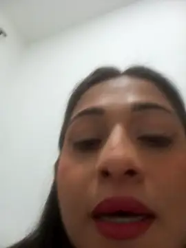 Snapshot of Alisson_Morgann chatting on October 14, 2025, 4:46 am Alisson Morgann online show from October 14, 2025, 4:46 am