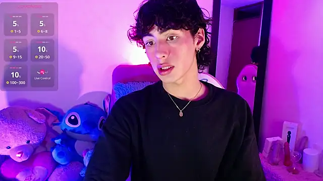 Snapshot of saanti_foxs chatting on September 27, 2025, 2:28 am saanti foxs online show from September 27, 2025, 2:28 am