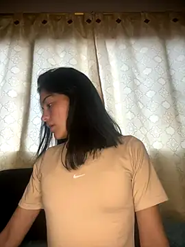 Snapshot of blinkiii_ chatting on October 1, 2025, 10:35 pm blinkiii online show from October 1, 2025, 10:35 pm