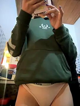 Snapshot of blinkiii_ chatting on September 19, 2025, 9:52 pm blinkiii online show from September 19, 2025, 9:52 pm