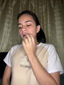 Snapshot of blinkiii_ chatting on September 27, 2025, 2:28 am blinkiii online show from September 27, 2025, 2:28 am