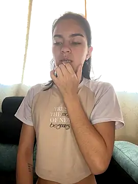 Snapshot of blinkiii_ chatting on September 26, 2025, 2:24 pm blinkiii online show from September 26, 2025, 2:24 pm