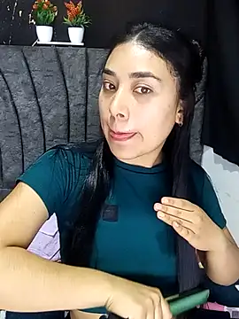 Snapshot of AmberGold- chatting on September 23, 2025, 9:27 am AmberGold- online show from September 23, 2025, 9:27 am