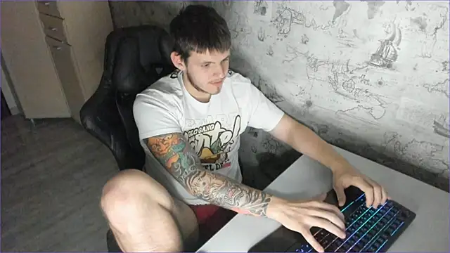 axelforuvers online show from September 16, 2025, 7:48 pm