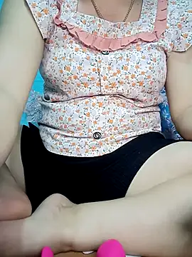 merylove-00 online show from January 15, 2026, 9:23 am